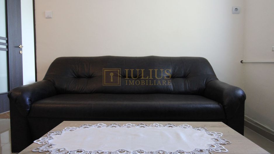 Medicina - Iulius Mall, dormitor cu pat matrimonial. - Poză 3