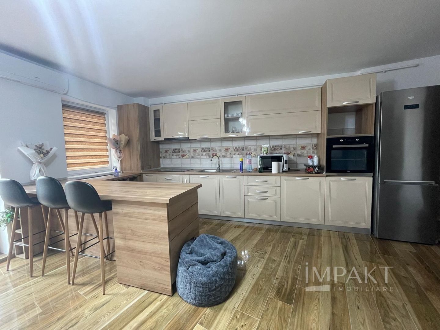 Apartament cu doua camere in zona Semicentrala - Poză 2