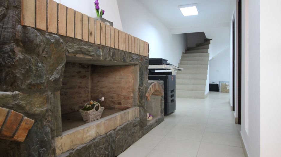 Imobil cu multiple destinatii - Poză 3