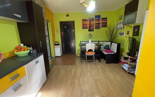 Apartament cu 2 camere parter -zona buna și linistita - Poză 2