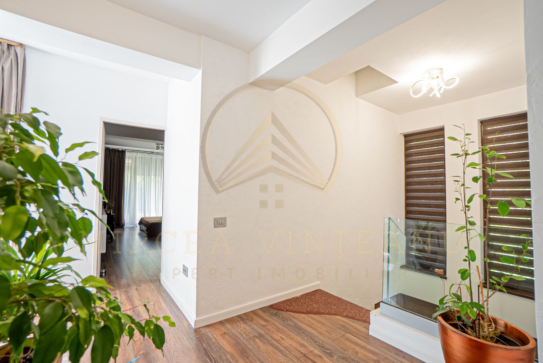 Casa P+1E de vanzare in Mamaia - Tabara Navodari - Poză 23