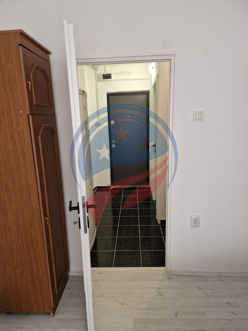 CAMERA STIL GARSONIERA DE VANZARE - Poză 4