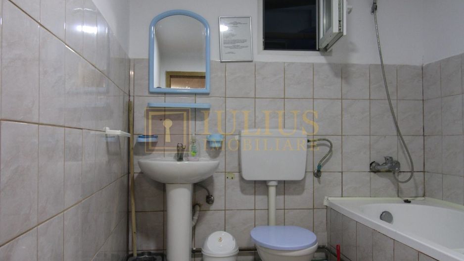 Mehala; 2 camere, 2 bai, centrala proprie, la parter. - Poză 5