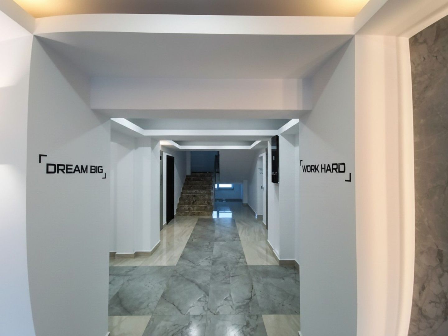 Apartament 2 camere decomandat | Bloc nou Alexanderman | 62,8 MP - Poză 1