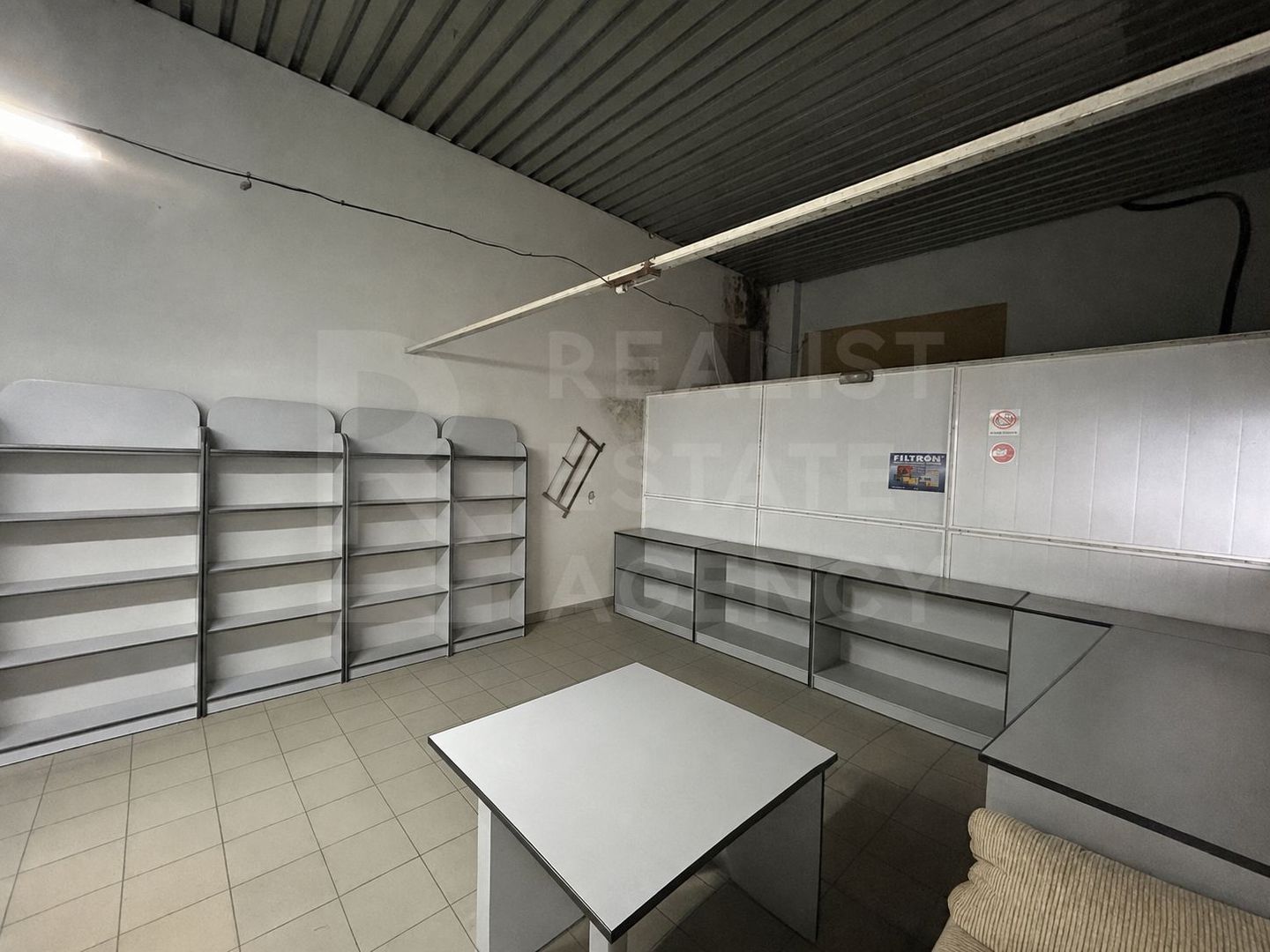 Vânzare, spațiu comercial, 287 mp, str. Independenței, Edineț - Poză 3