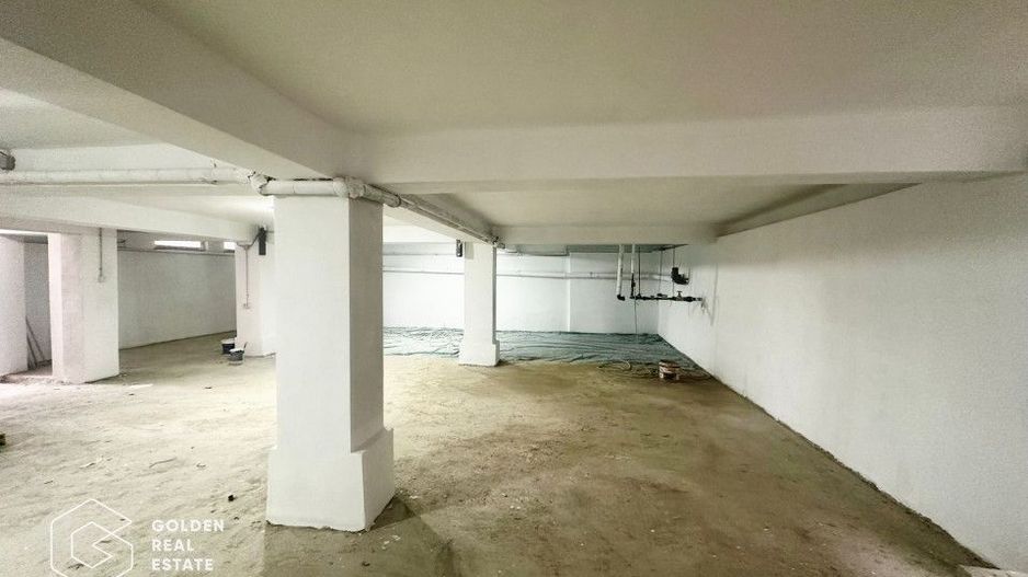 Cladire cu destinatie comerciala,800mp, D,P+2Etaje,locatie exceptionala - Poză 15