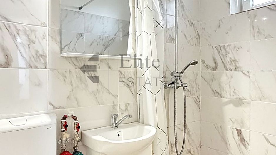 Apartament cu 2 camere ultracentral in Oradea - Poză 6