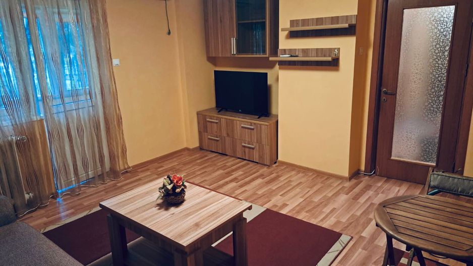 Grasoniera de inchiriat Drumul Taberei Favorit - Poză 6