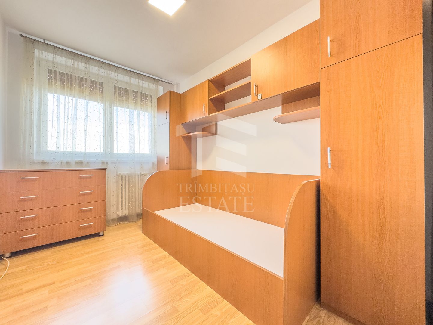 Apusului | Str Lacul Zanoaga | Pta Gorjului | Ghirlandei | 3 camere - Poză 11