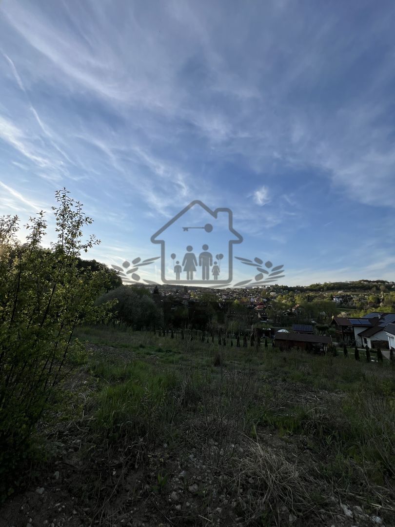 Teren 1250  mp de vânzare în Cisnădioara foarte aproape de asfalt/PUZ - Poză 6