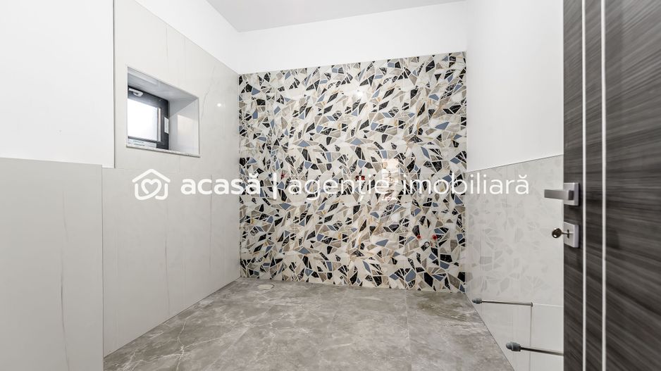 Vândut! Casă nouă cu teren generos Sânicolaul Mic - Poză 11