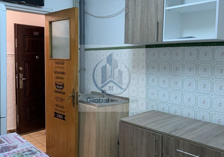Inchiriez apartament doua camere - Poză 2