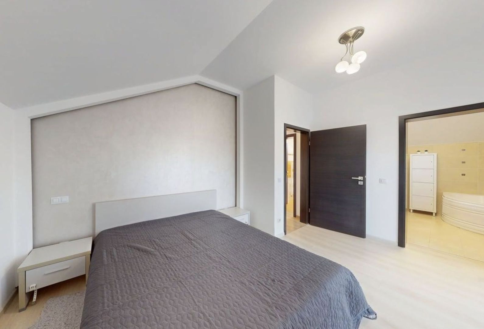 Casa individuala cu pivnita in Sura Mica, zona Salii de sport - Sibiu - Poză 13