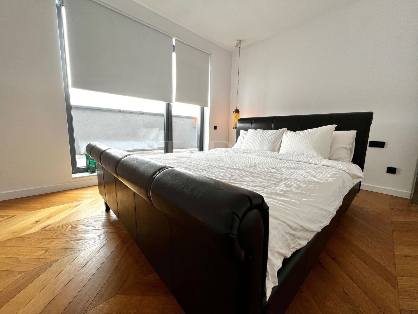 Apartament modern cu terasă spațioasă de vânzare în Mărăști. - Poză 8