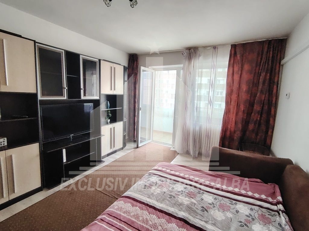 Apartament cu 2 camere de vanzare decomandate, Cetate - Poză 1