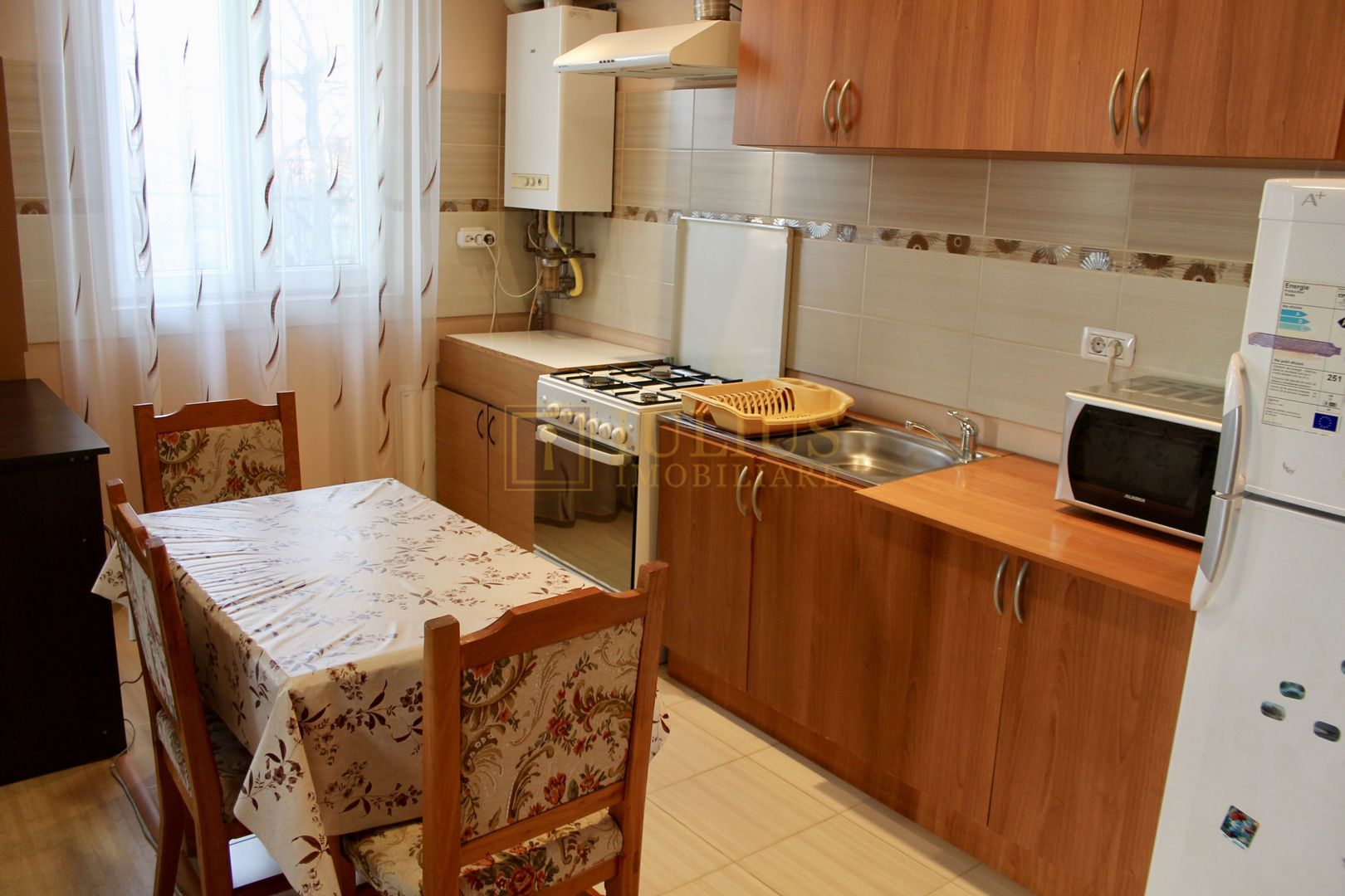 2 camere, recent renovat -Giroc - Poză 4