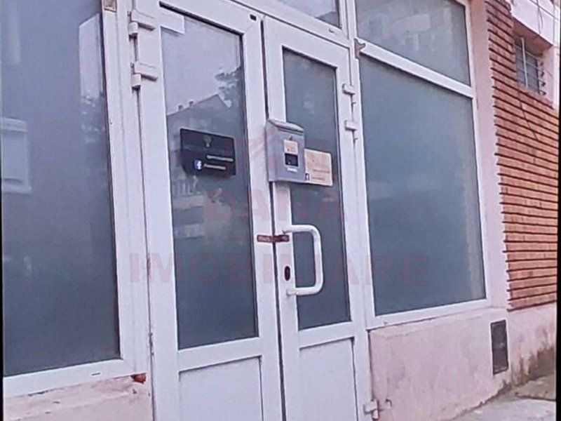 SPAȚIU COMERCIAL ÎN REȘIȚA, zona Govândari VÂNZARE\ COMISION O% - Poză 2