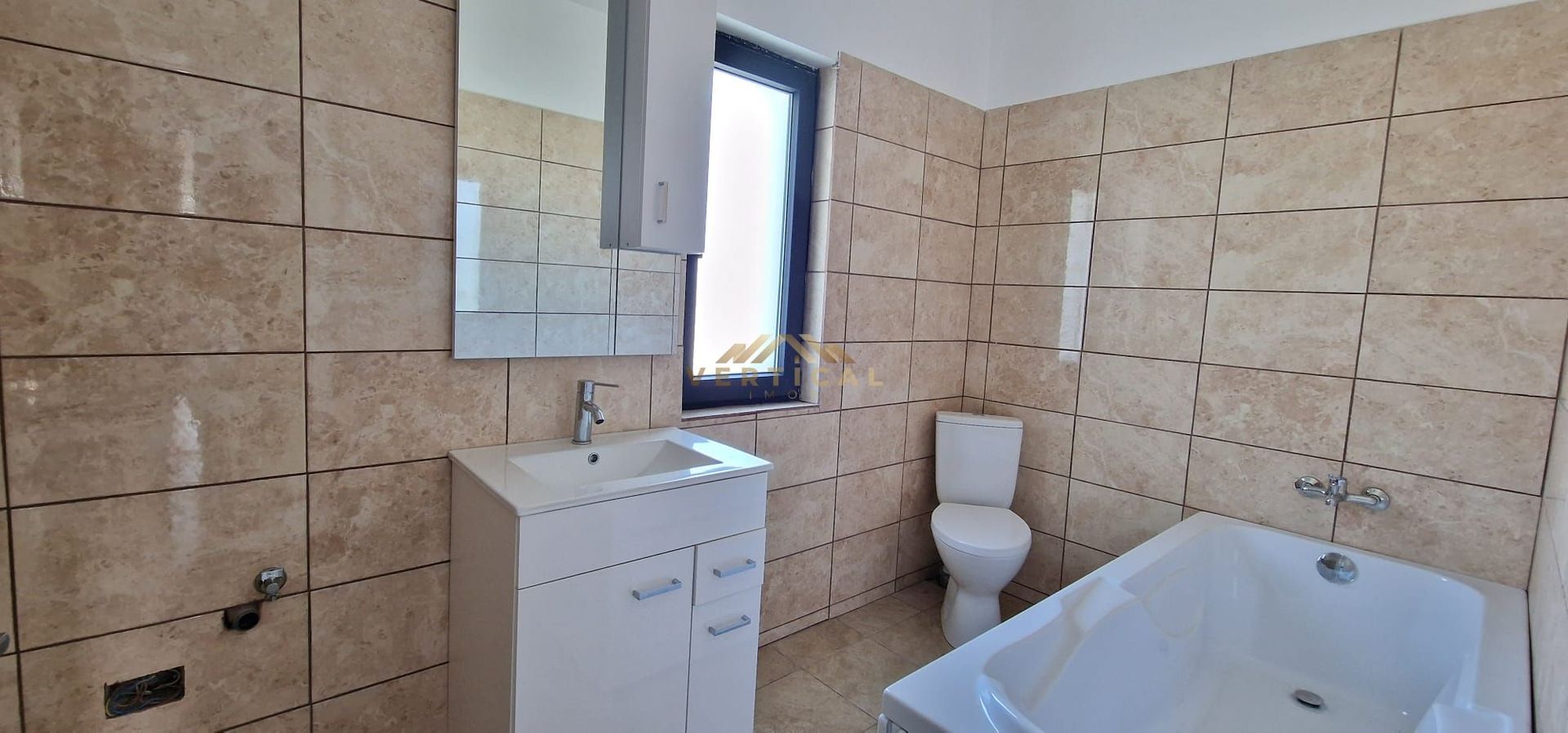 VILA BULEVARD/PRET EXCELENT, COM BERCENI, IF - Poză 9