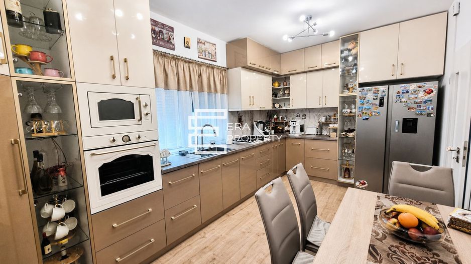 Duplex nou 2025, mobilat complet, terasă, 3 băi, Șelimbăr zona Brana - Poză 3