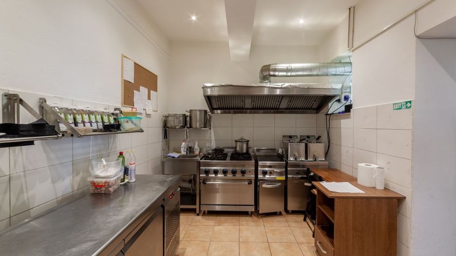Bistro-cafenea la cheie | Afacere activă, complet echipată |  - Poză 19