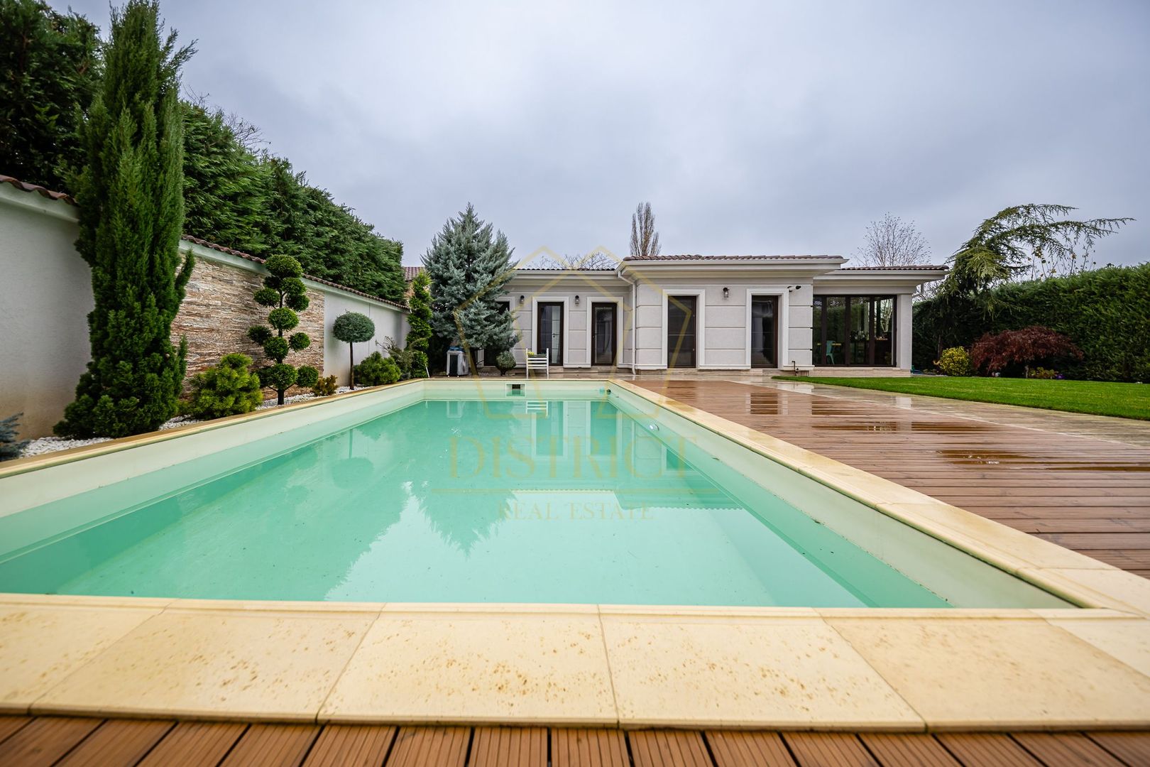 Vila exclusivista cu garaj si piscina I Dumbravita I Comison 0% - Poză 44