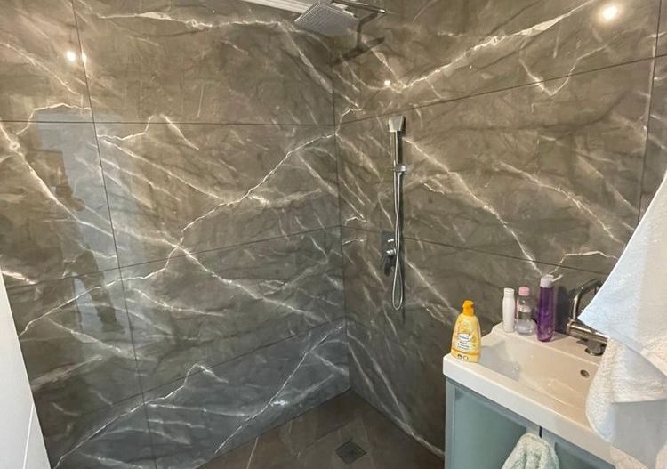 Închiriez apartament 3 camere mobilat lux, Piața Alba Iulia, boiler - Poză 6