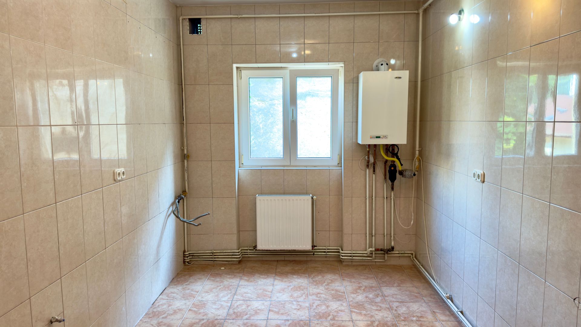 Apartament 4 camere Victoriei, Casa Vernescu, garaj, centrala, comision 0 ! - Poză 44