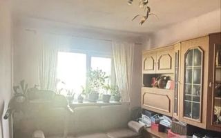 Apartament 4 camere decomandat 1 Mai Sara - Poză 4