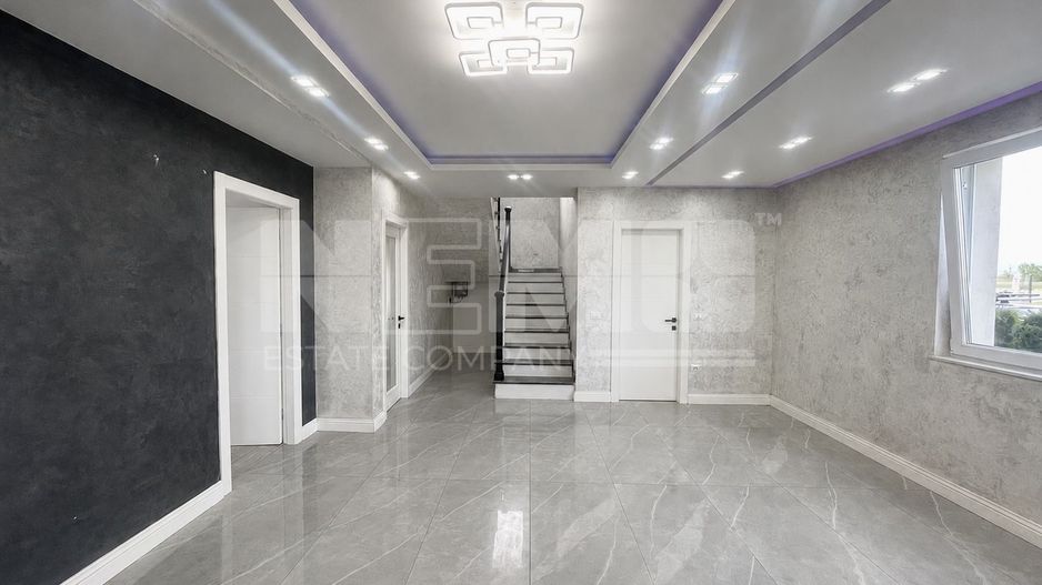 Casa moderna 210 mp | Zona centrala | Cartier privat| Radauti - Poză 2