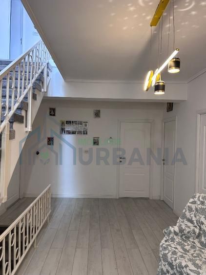 Casă modernă, spațioasă, gata de mutat,6400 mp teren, terase și garaj 399.000 € - Poză 10