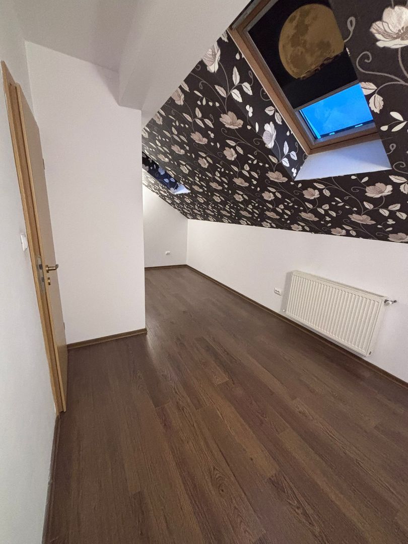 Casa individuala frumoasa si spatioasa in Giroc - Poză 13