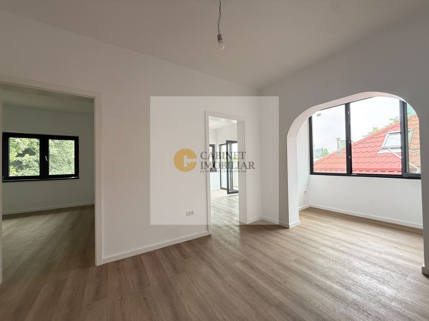 4 camere + birou | Biserica Casin | 110mp total | Renovat 2025 - Poză 1