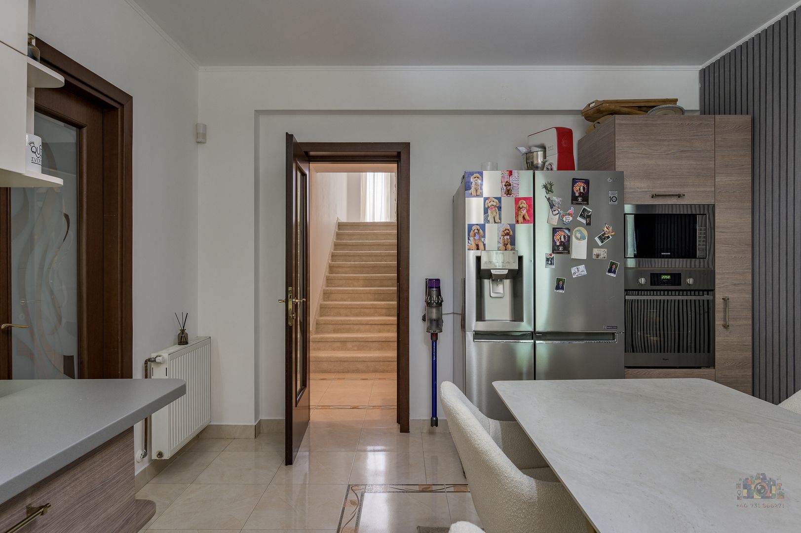Vilă renovată P+1+M  | Foișor vitrat, grădină și jacuzzi - Poză 38