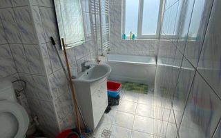 Ocazie! Proprietar direct!3camere de vânzare Decebal București - Poză 4