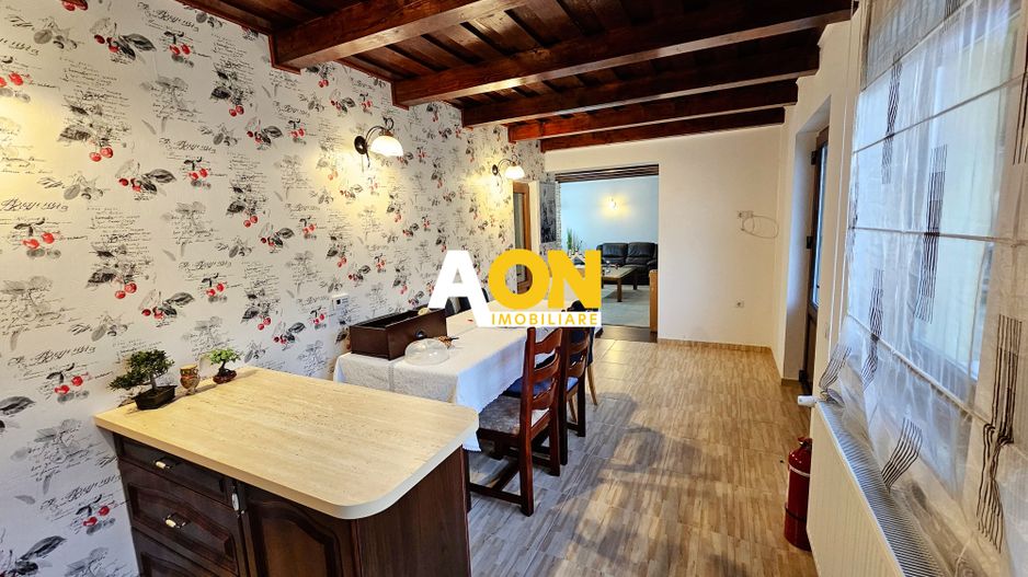 Casa cu 2 corpuri de cladire, 504 mp teren, Lipoveni - Poză 6