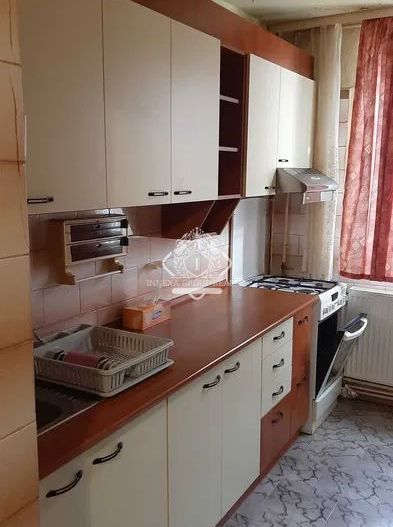 Apartament 3 camere decomandat de vanzare in zona Aparatorii Patriei - Poză 6