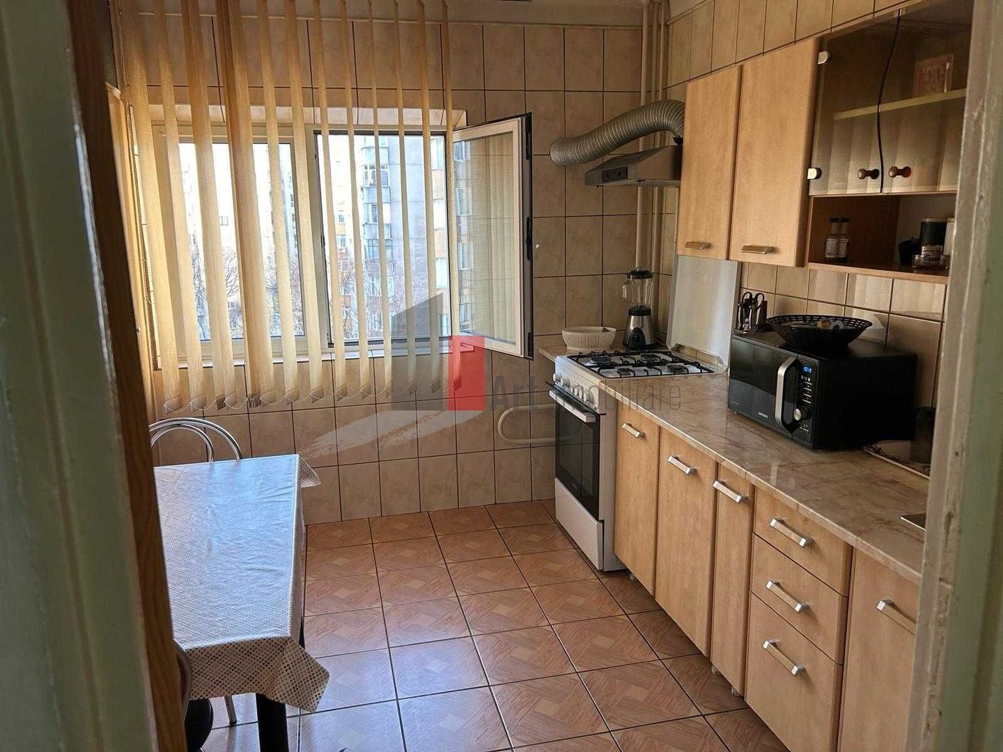 APARTAMENT 3 CAMERE SEBASTIAN - Poză 3