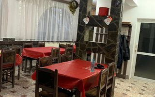 Vila Predeal 500 mp de renovat potential 6 apartamente 3 garaje - Poză 10