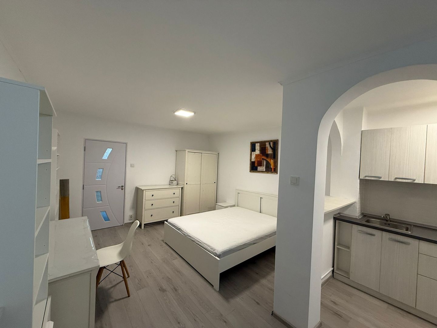 Garsoniera Pantelimon X Baicului,renovata 2026,primul chirias, boiler! - Poză 3