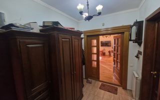 De vânzare: Vilă unică, vintage-modernă, zonă Grigorescu Oradea. - Poză 3