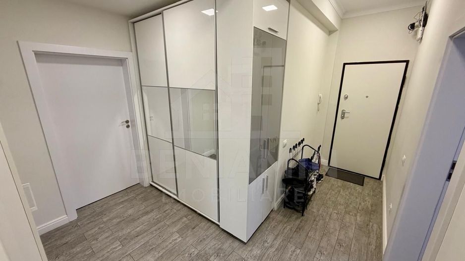 Apartament decomandat deosebit 3 camere 2 bai bloc 2020 cu parcare - Poză 14