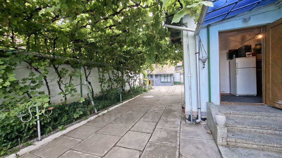 Casa individuala D+P+Pod teren 252 mp baie cu geam si curte in Sibiu - Poză 1