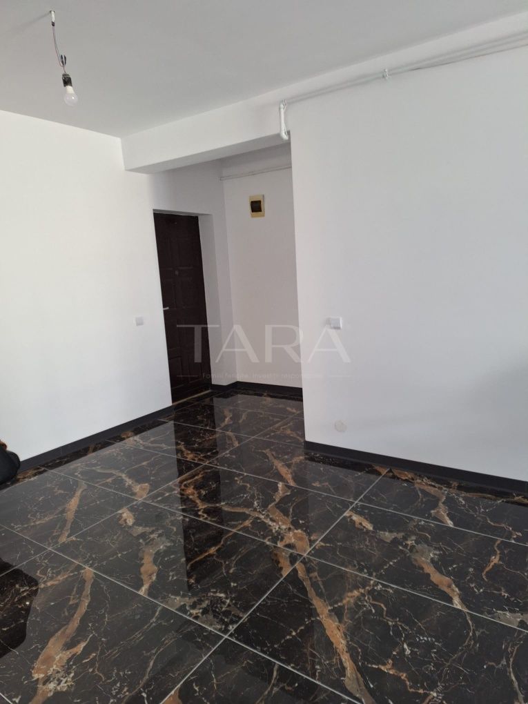 Apartament  2 camere de vânzare – spațiu comercial (parter). - Poză 5