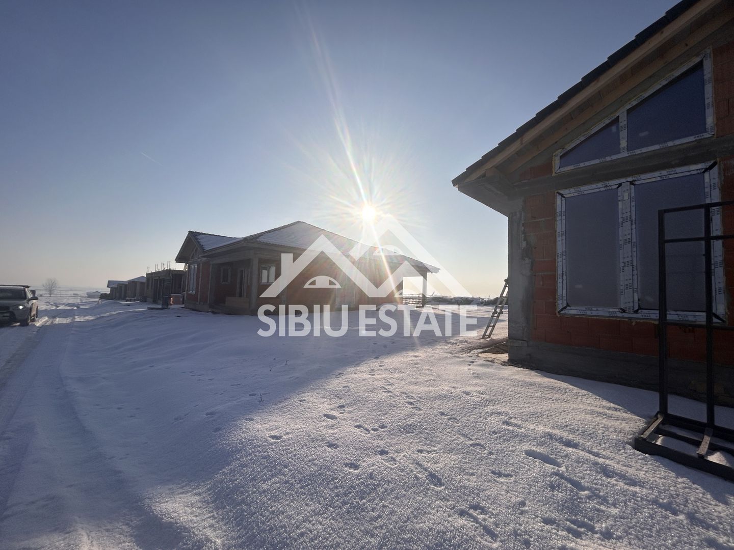 Casa individuala – oportunitate excelenta de achizitie la rosu - Poză 1