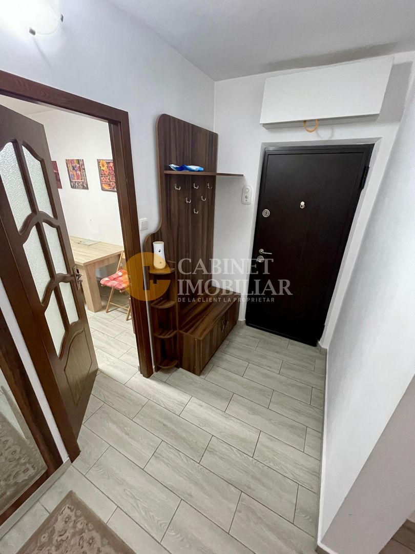 Galata - 3 Camere Decomandat - Mobilat/Utilat - 73 MP - Bloc dupa 1980 - Poză 13