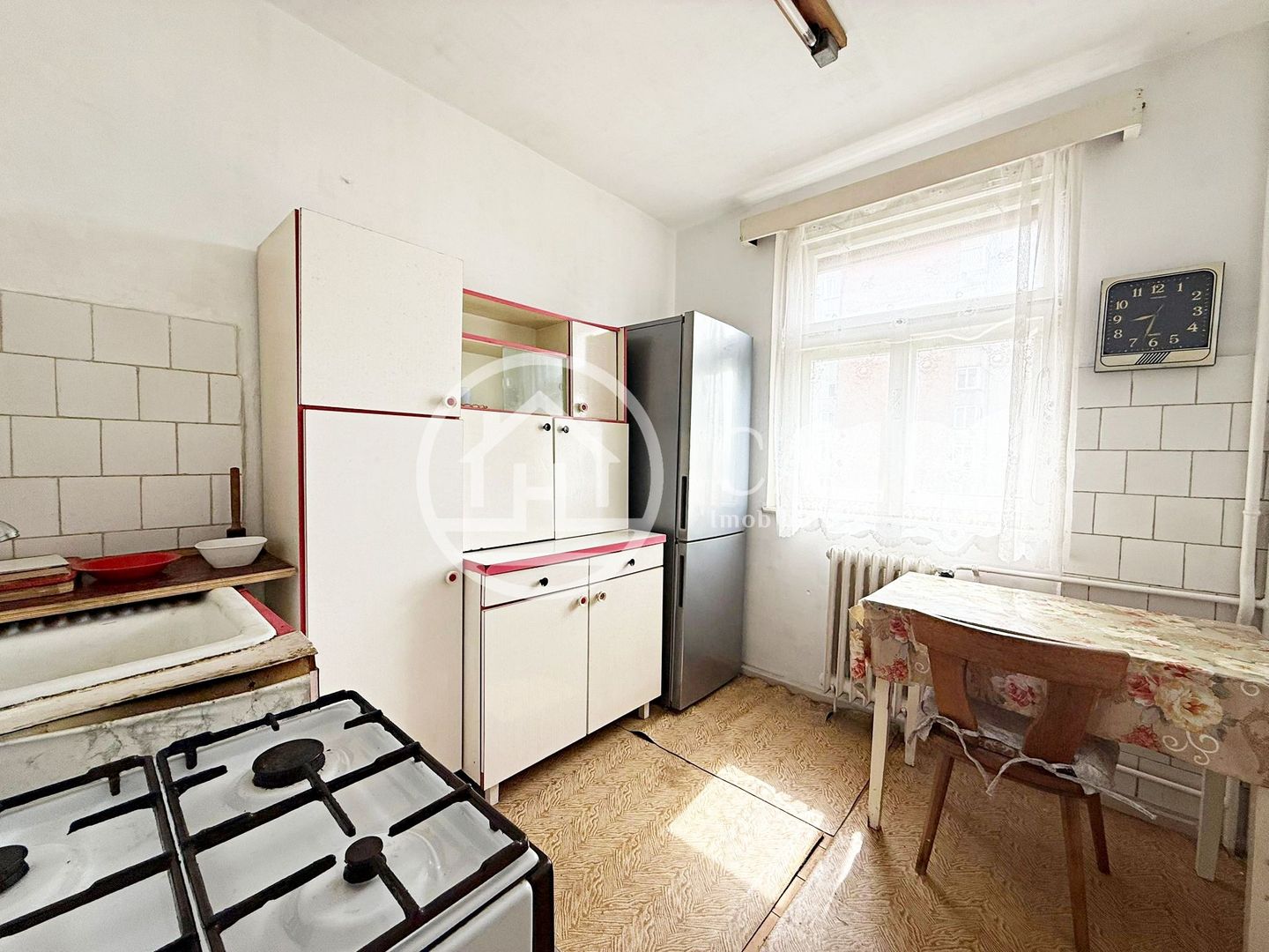 Apartament cu 3 camere de inchiriat in zona  Rogerius, Oradea - Poză 9