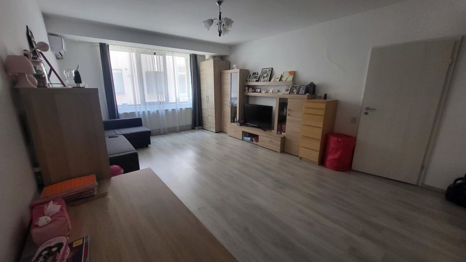 Apartament 2 camere Mobilat Utilat Loc de Parcare - Poză 1