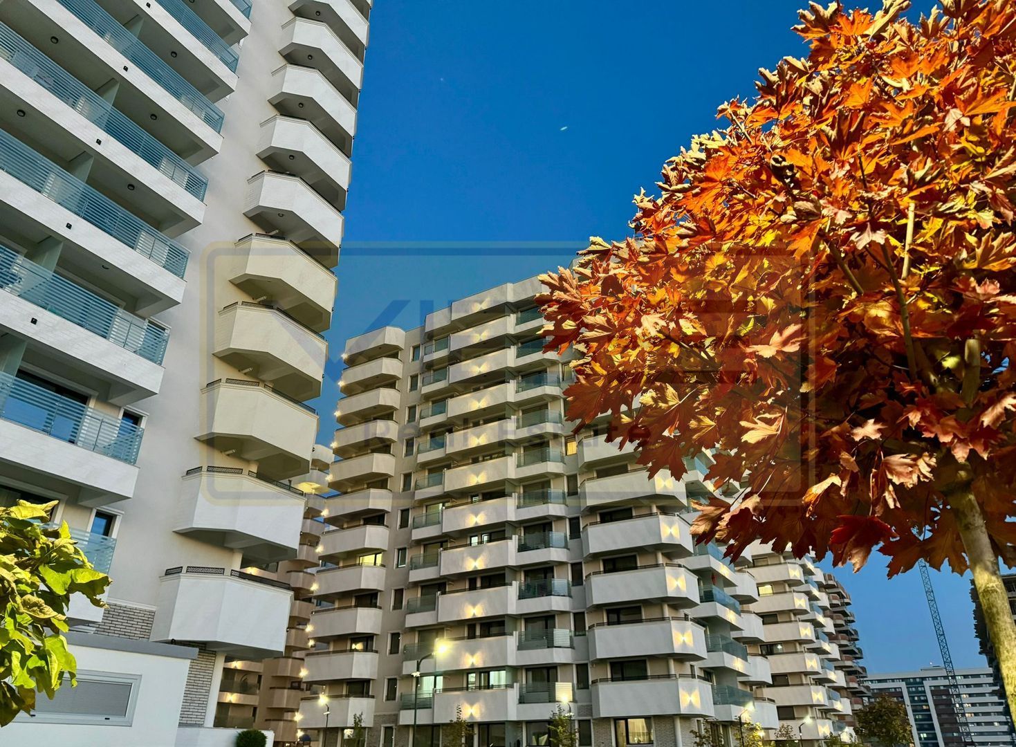Apartament 2 camere + posibilitate 2 locuri parcare Copou - Royal Town - Poză 1