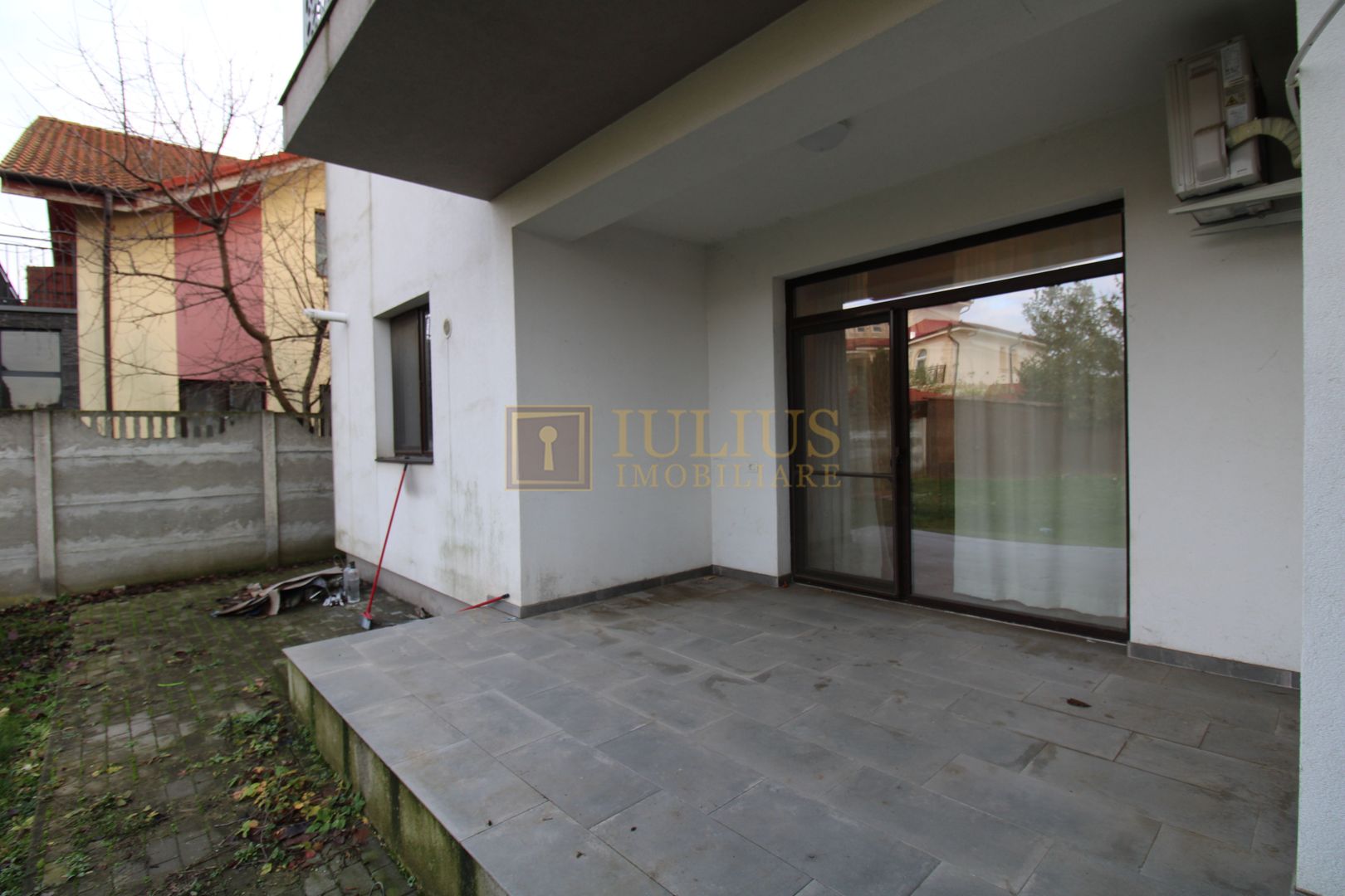 Casa Giroc, 4 camere, 2 bai, curte interioara. - Poză 22