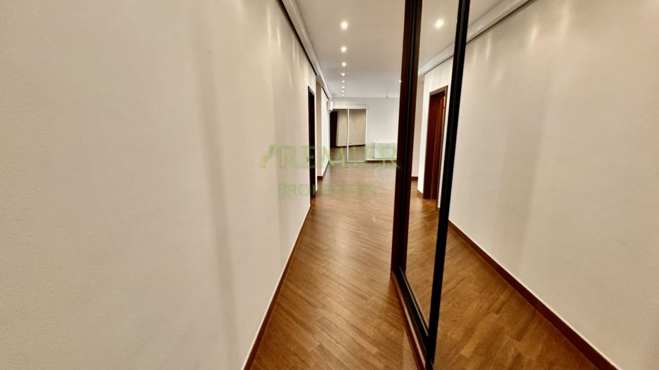 APARTAMENT DE 3 CAMERE DE VANZARE IN BLOC SOLID | DOROBANTI | R.BELLER | - Poză 2